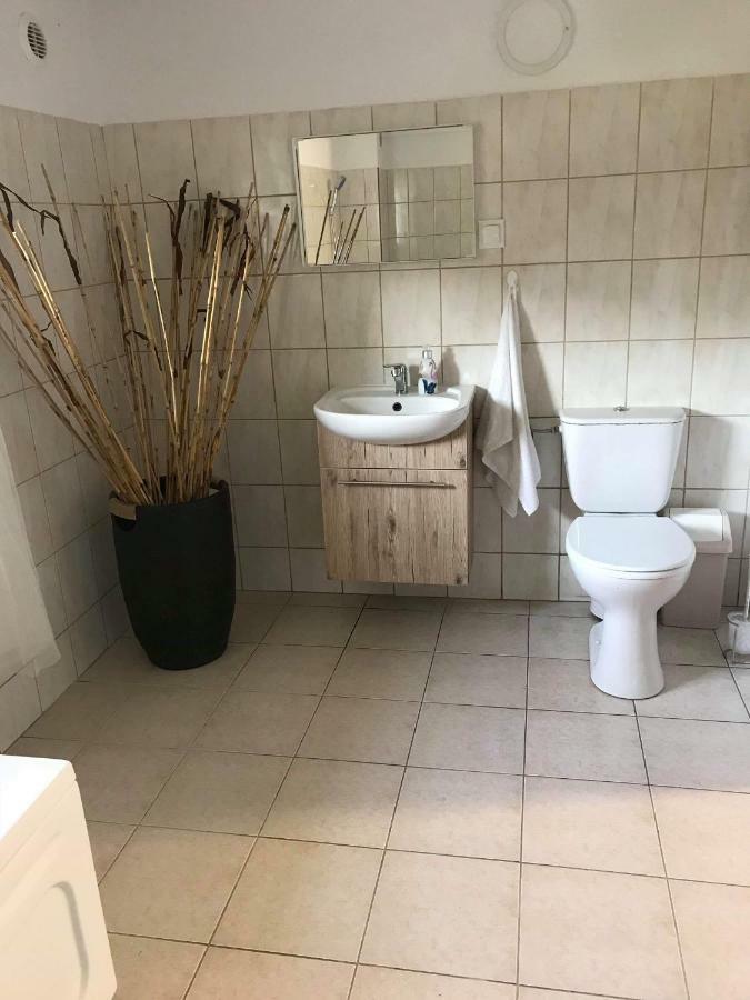 Przytulne Mieszkanie W Urokliwej Okolicy Chodziez